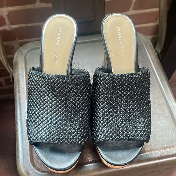 Etienne Aigner Daiquiri Platforn Slide Wedge Women's 9.5M Black Leather Woven. - Picture 2 of 5